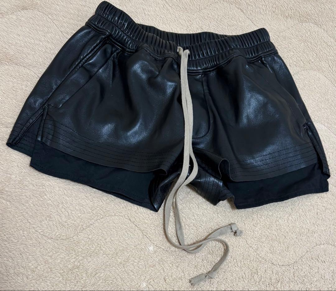 リックオウエンス　黒ブラック　ショートパンツ　レザー　美品