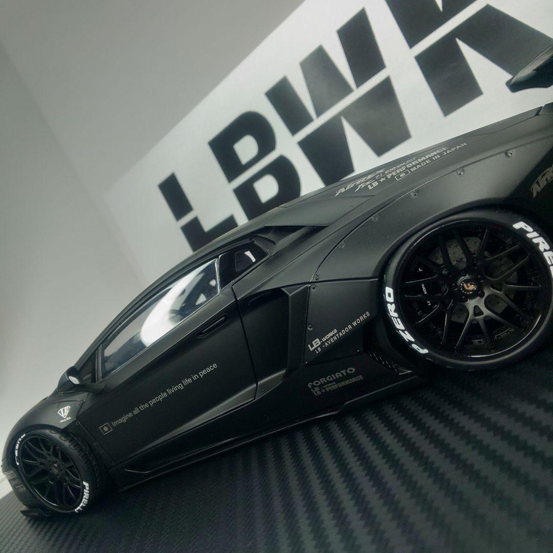 〓シゲ〓1/18スケール〓LBWKアヴェンタドール〓オートアート〓