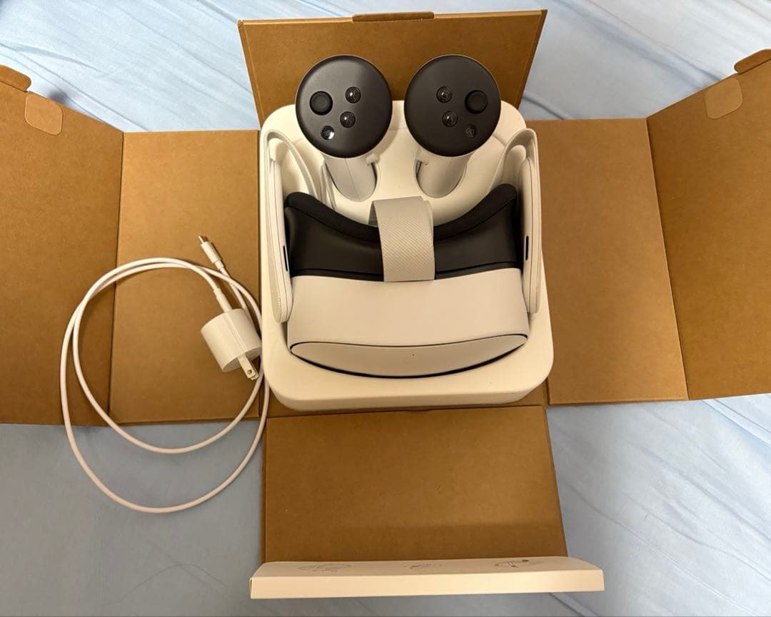 ほぼ未使用　 Quest 3S 128GB VRヘッドセット　保証書あり