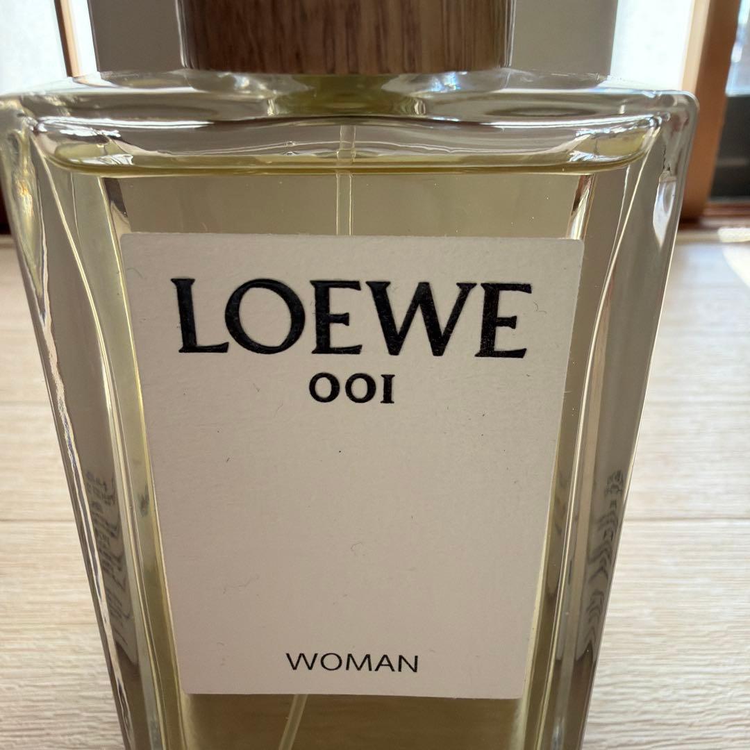 ほぼ未使用　ロエベ　001 WOMAN オードパルファム　100ml