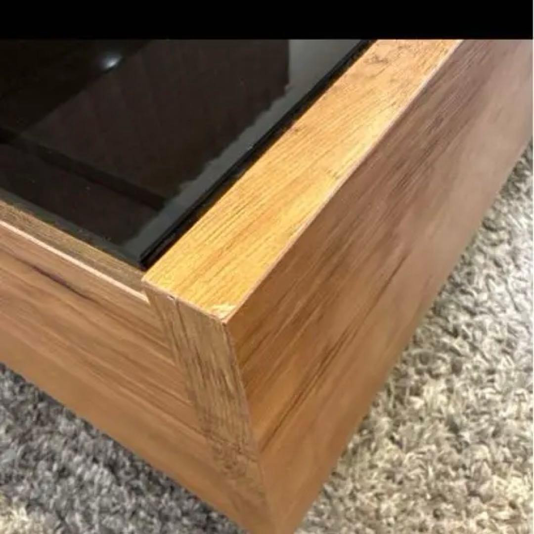 ガラス　ローテーブル　インテリア　デザイン　家具