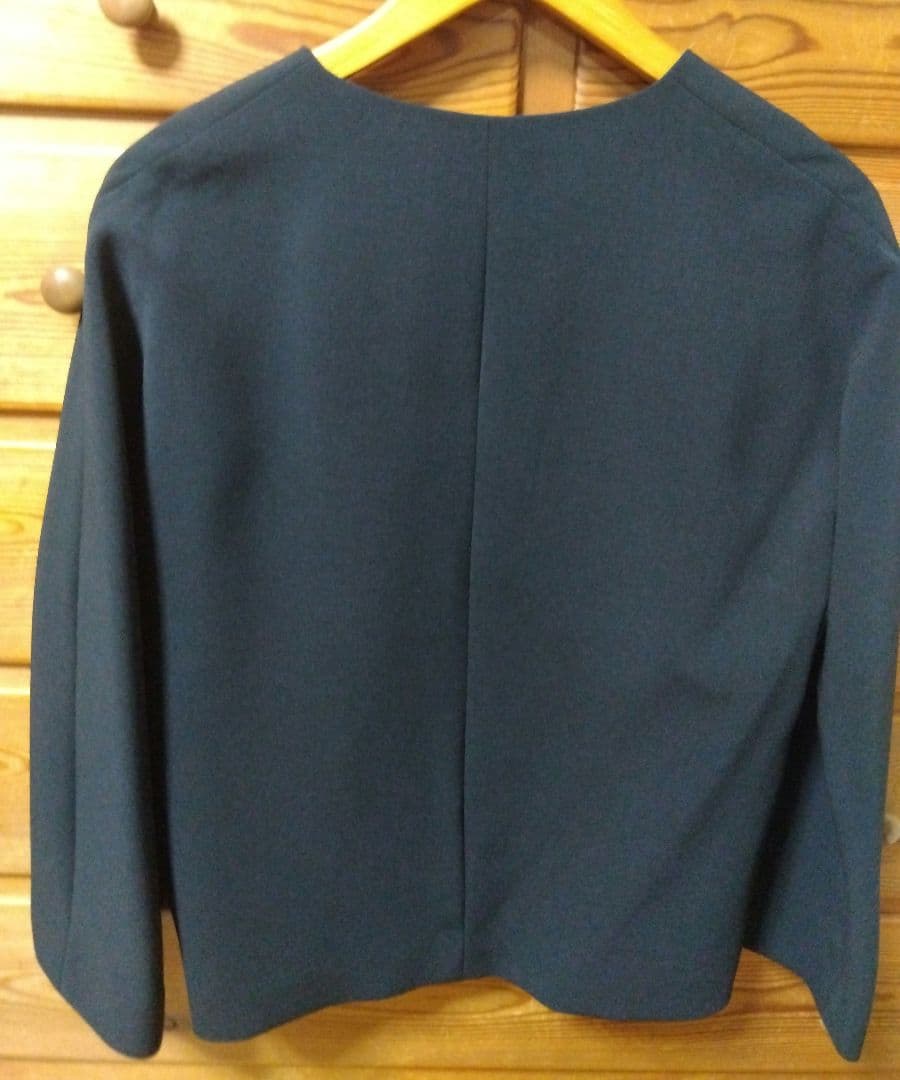 トラバイユ マニュアル ダブルクロス ノーカラー ジャケット　ネイビー