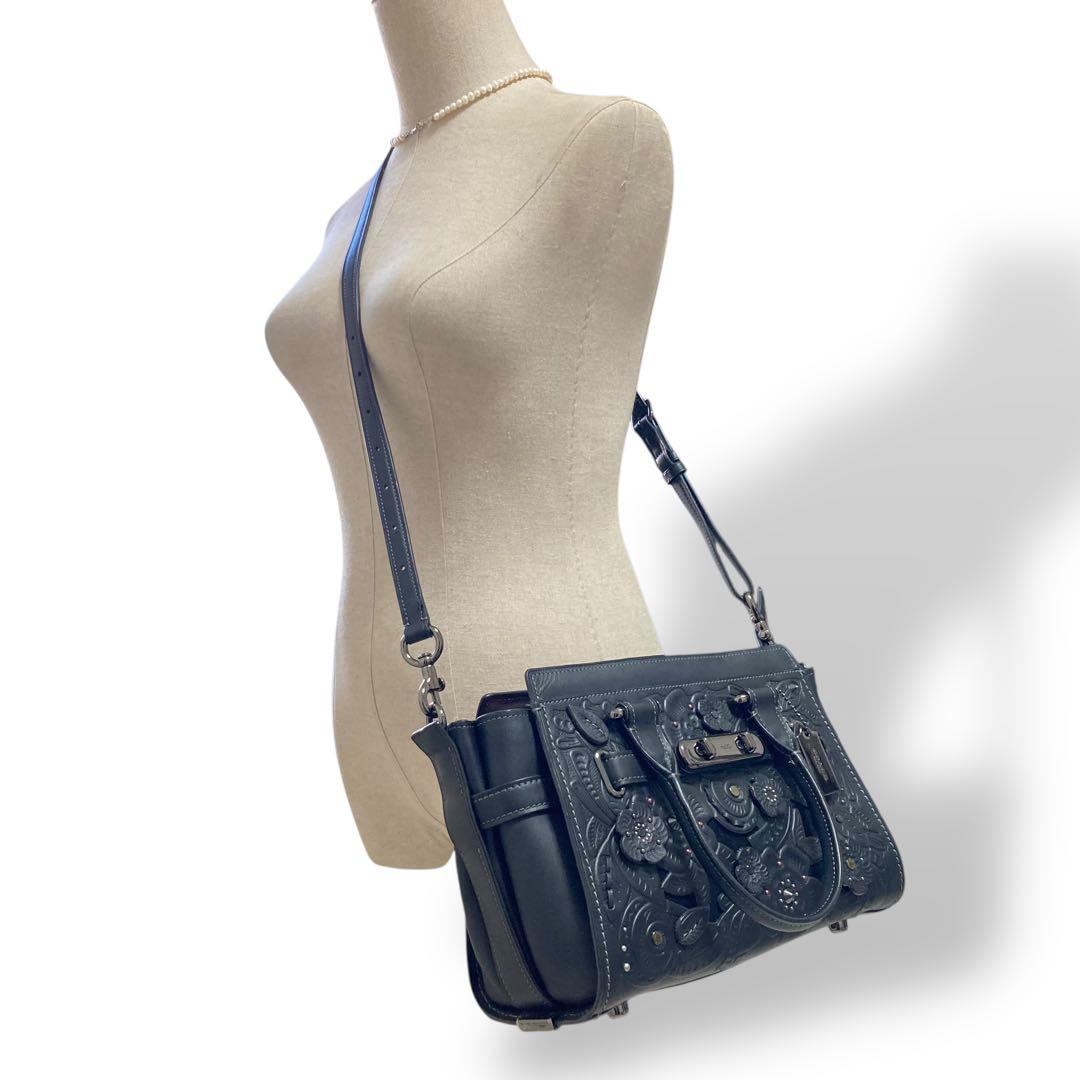 【外観美品】コーチ スワッガー ティーローズ 2wayショルダーバッグ フラワー