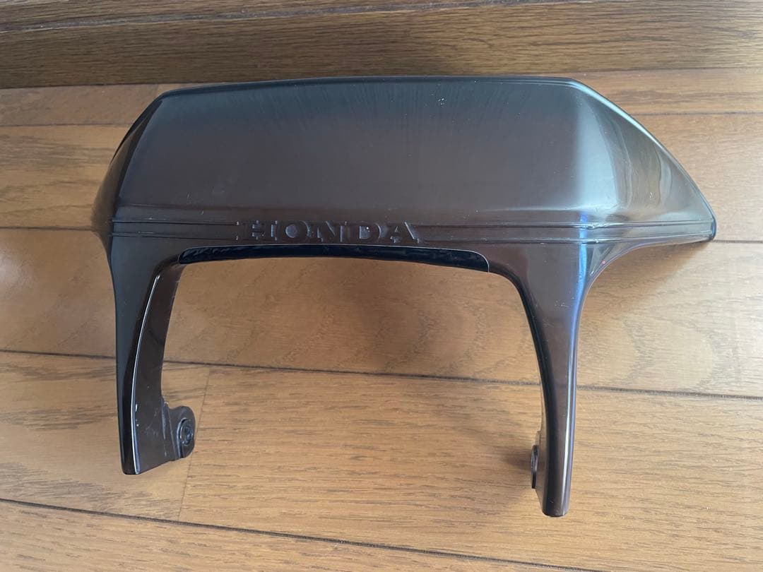 m*7様 HONDA メーターバイザー　美品