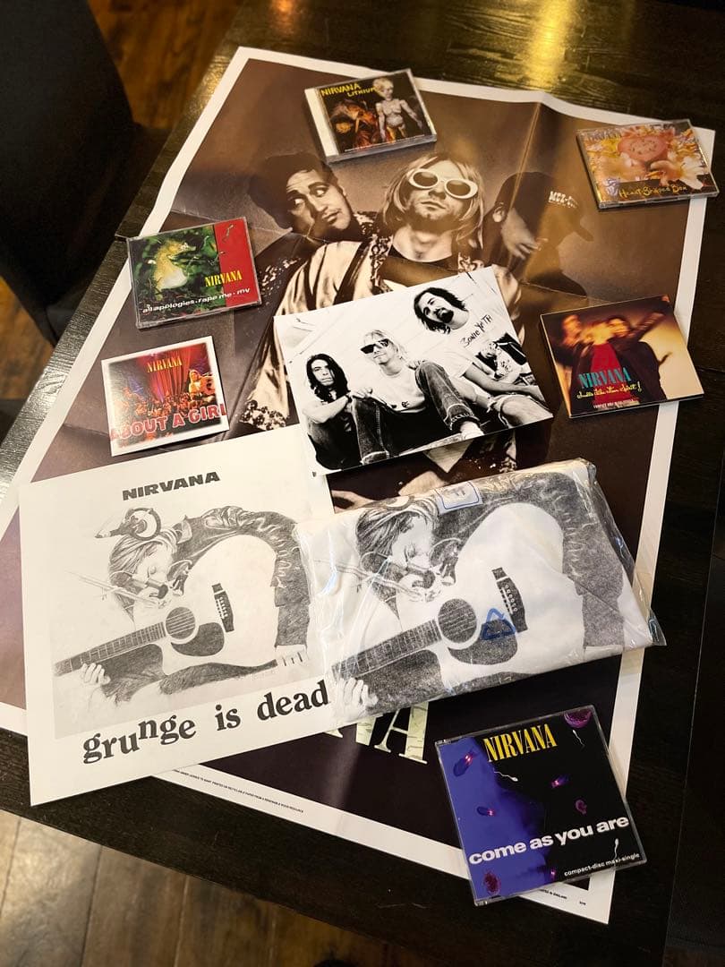 NIRVANA GRUNGE IS DEAD 限定版セット