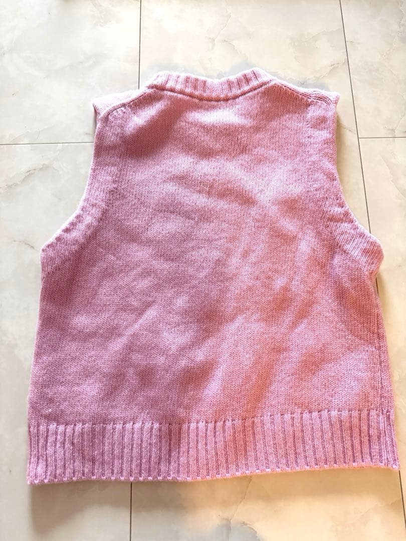 GANNI ピンク ニットベスト ロゴ刺繍