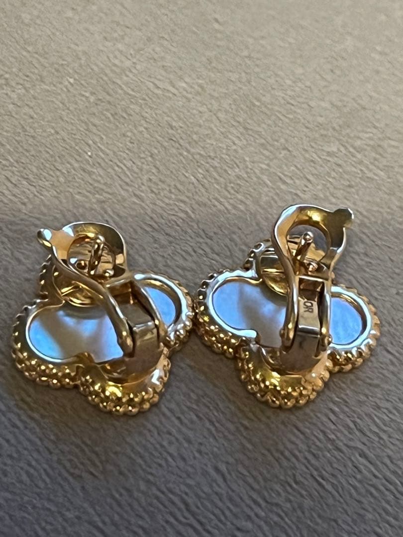 2/4まで　ヴァンクリーフ&アーペル　ヴィンテージアルハンブラピアス　イヤリング