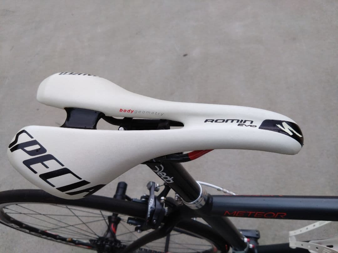 GRAPHITE DESIGN METEOR HYBRID ロードバイク