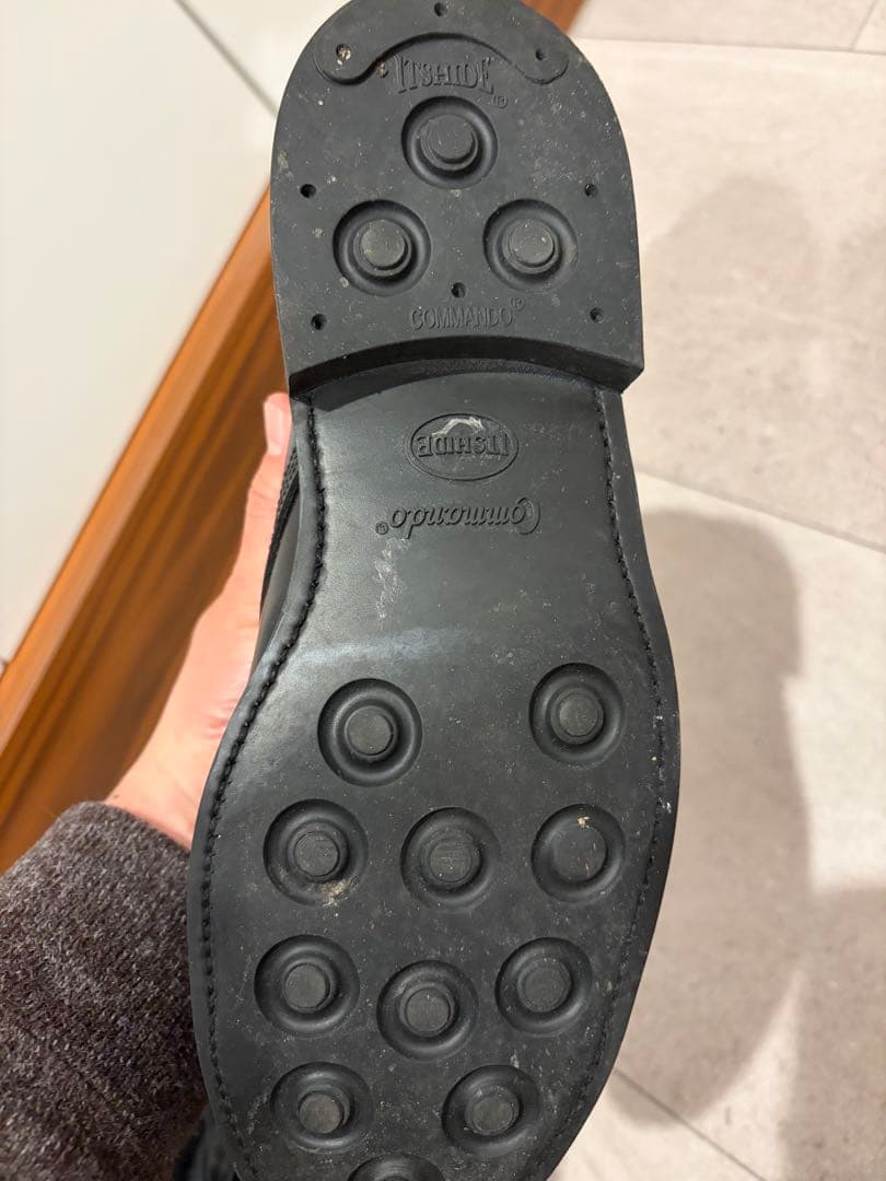 SANDERS ポリッシュドレザー キャップトゥシューズ