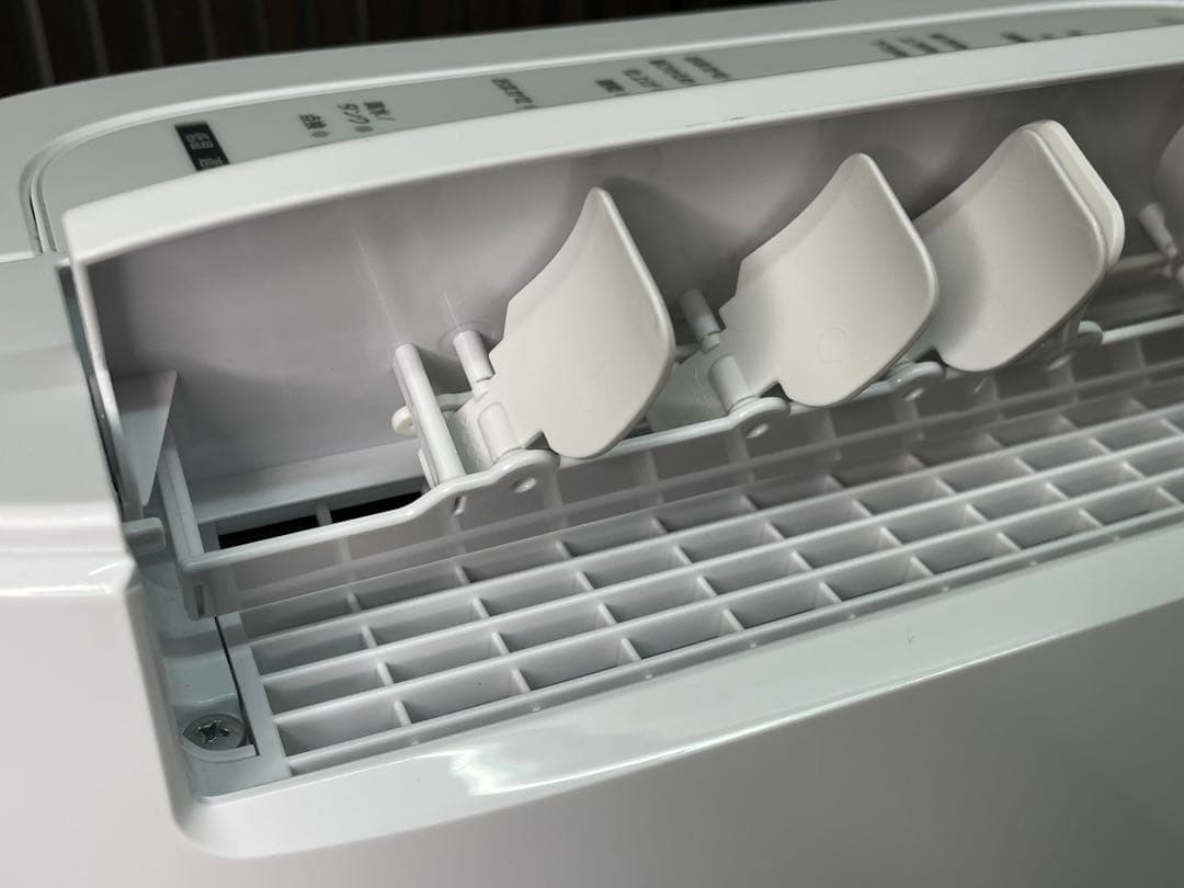 パナソニック　衣類乾燥除湿機　デシカント方式　F-YZT60　2020年製