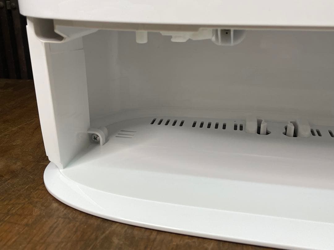 パナソニック　衣類乾燥除湿機　デシカント方式　F-YZT60　2020年製