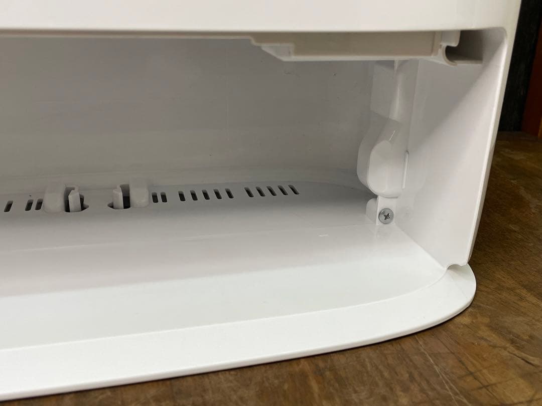 パナソニック　衣類乾燥除湿機　デシカント方式　F-YZT60　2020年製