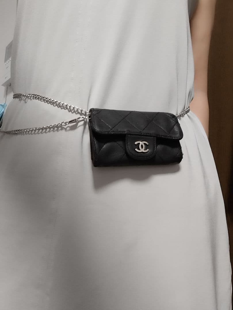 シャネルマトラッセ　キーケース斜めがけ