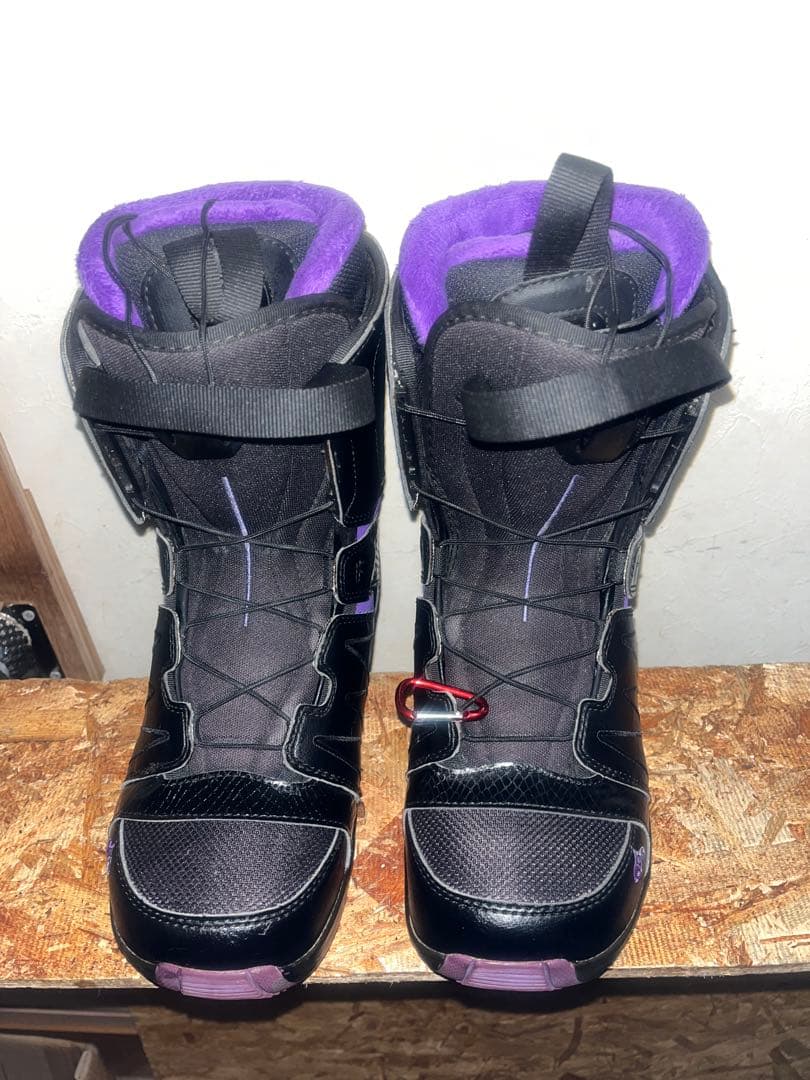 軽量！フィット感抜群！サロモン　PEARL 23.5cm