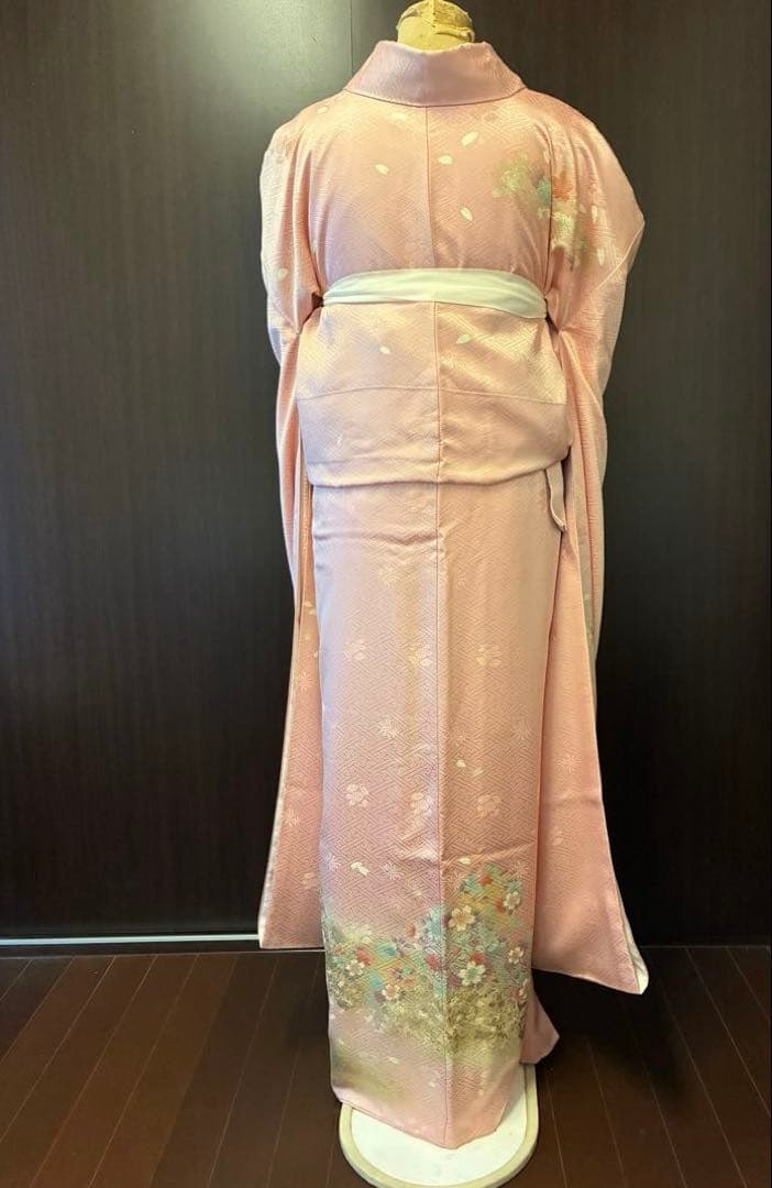 淡いピンク 花柄 振袖 着物