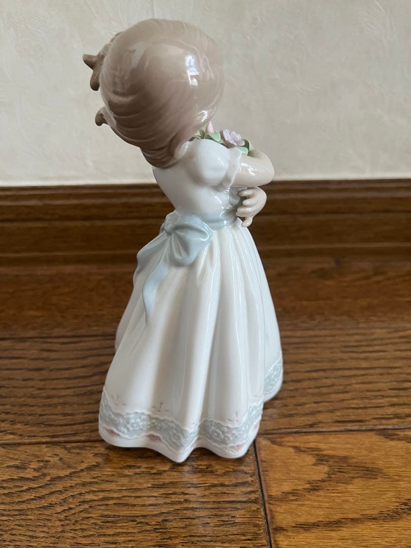 LLADRO リヤドロ Utopia さわやかな風