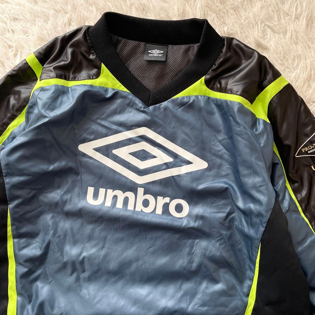 美品 UMBRO 中綿 ナイロン セットアップ ゴールド ロゴ刺繍 ドローコード