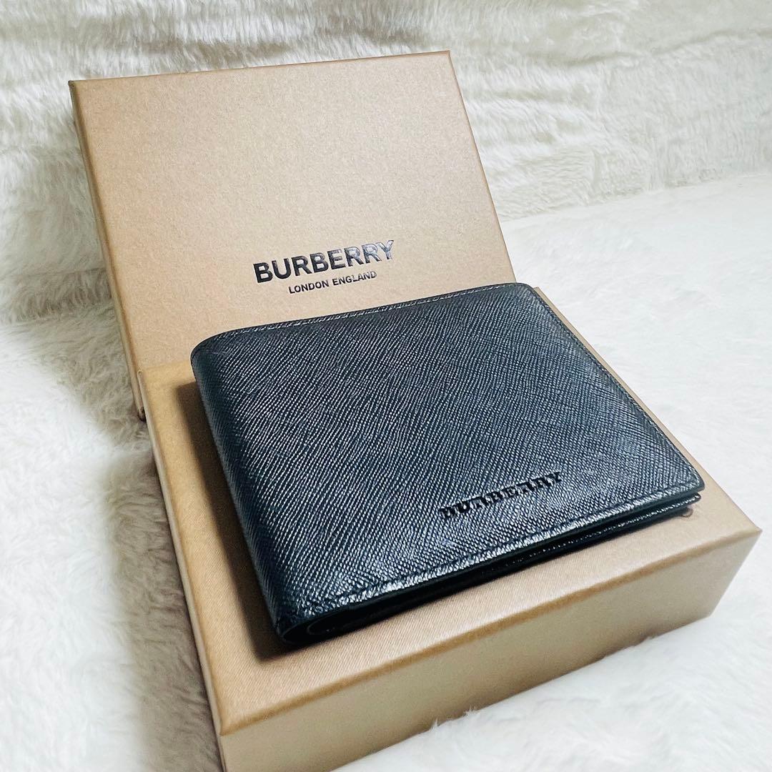 未使用級　正規品　希少　BURBERRY バーバリー二つおり折り財布　レザー