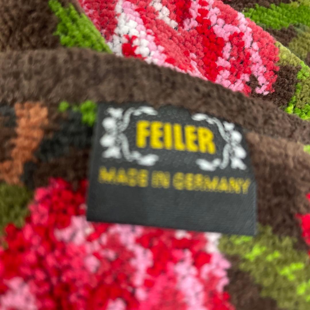 わんこわんこさま専用　お値下げ！フェイラー花柄（赤い花）ベットカバー