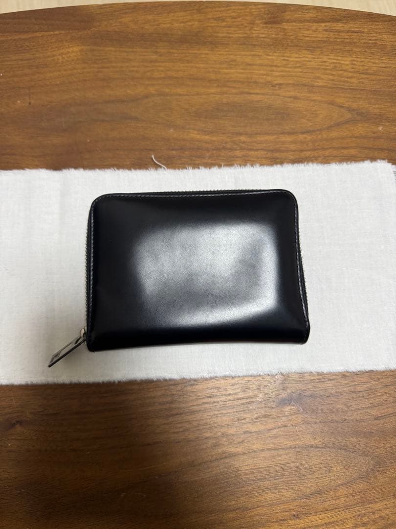 マルジェラ ラウンドジップ折り財布 なりた