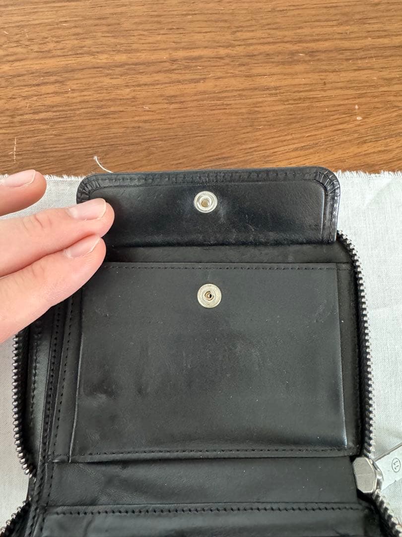 マルジェラ ラウンドジップ折り財布 なりた