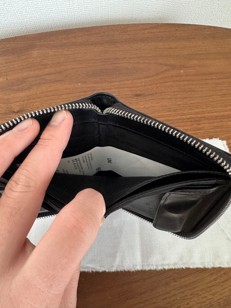 マルジェラ ラウンドジップ折り財布 なりた