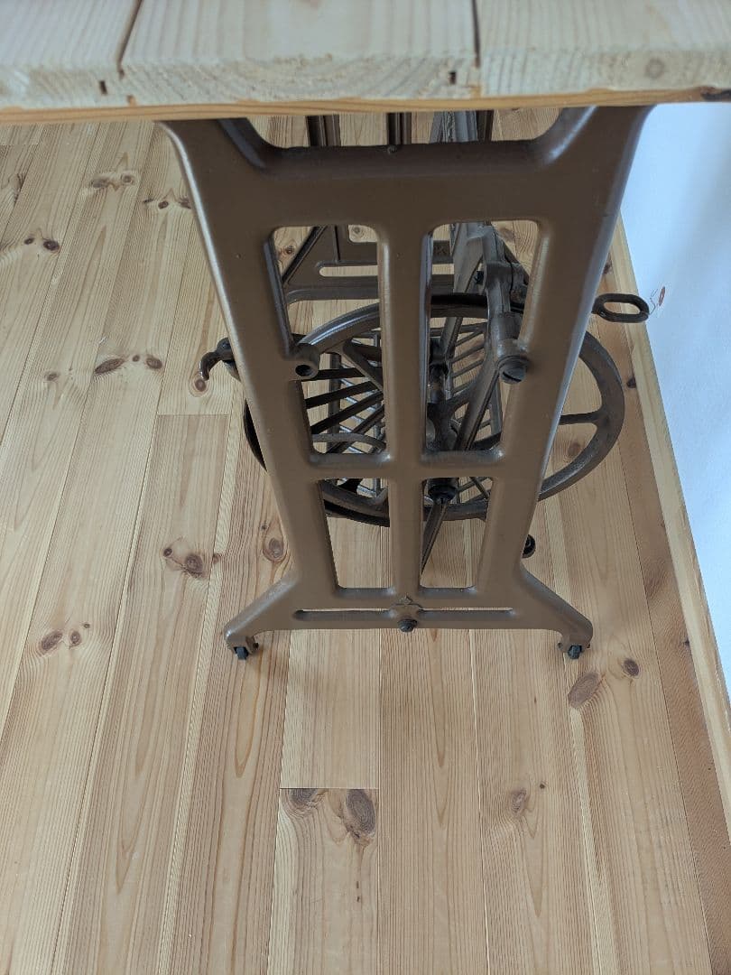 足踏みミシン　アンティーク　MITSUBISHI製