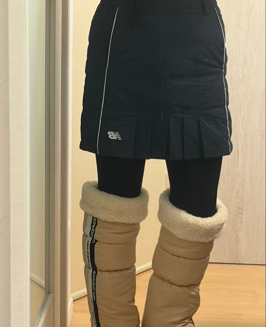 ニューバランスゴルフ　スカート　中綿　ダウン　黒　１ M