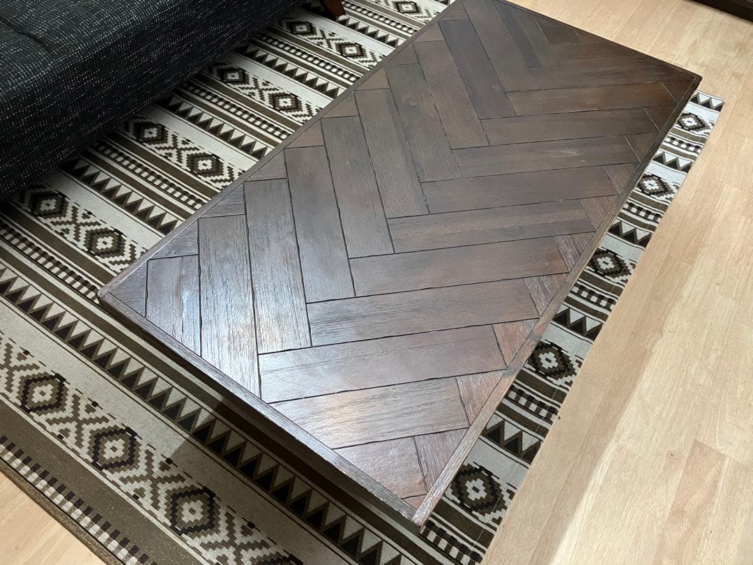 ヘリンボーンデザインセンターテーブル