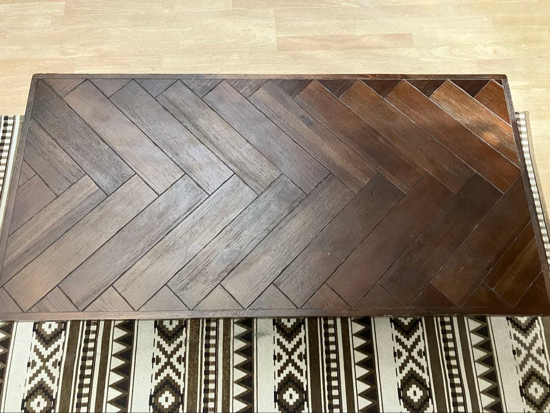 ヘリンボーンデザインセンターテーブル