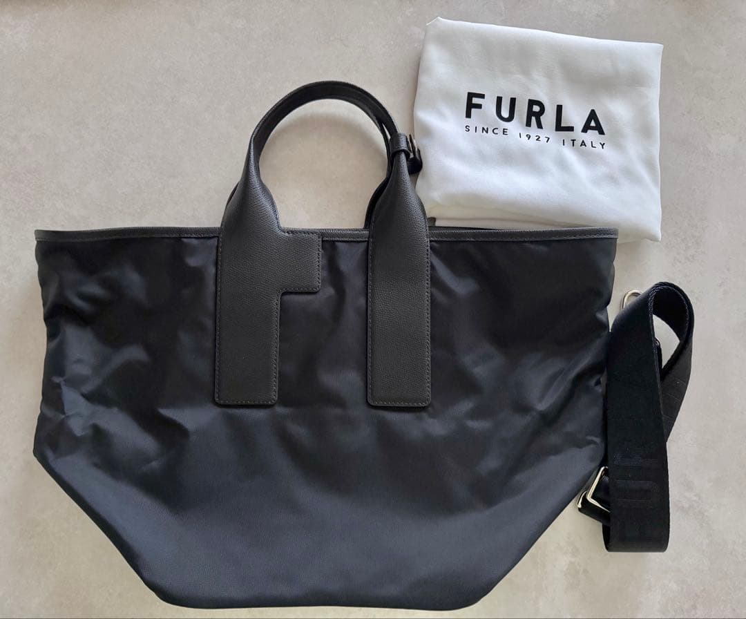FURLA PIUMA フルラ ナイロン トートバッグ L ブラック