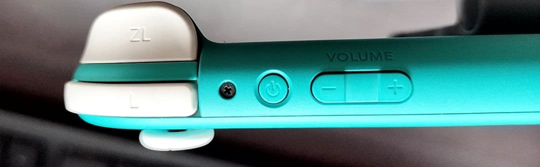 Nintendo SwitchLight ターコイズ