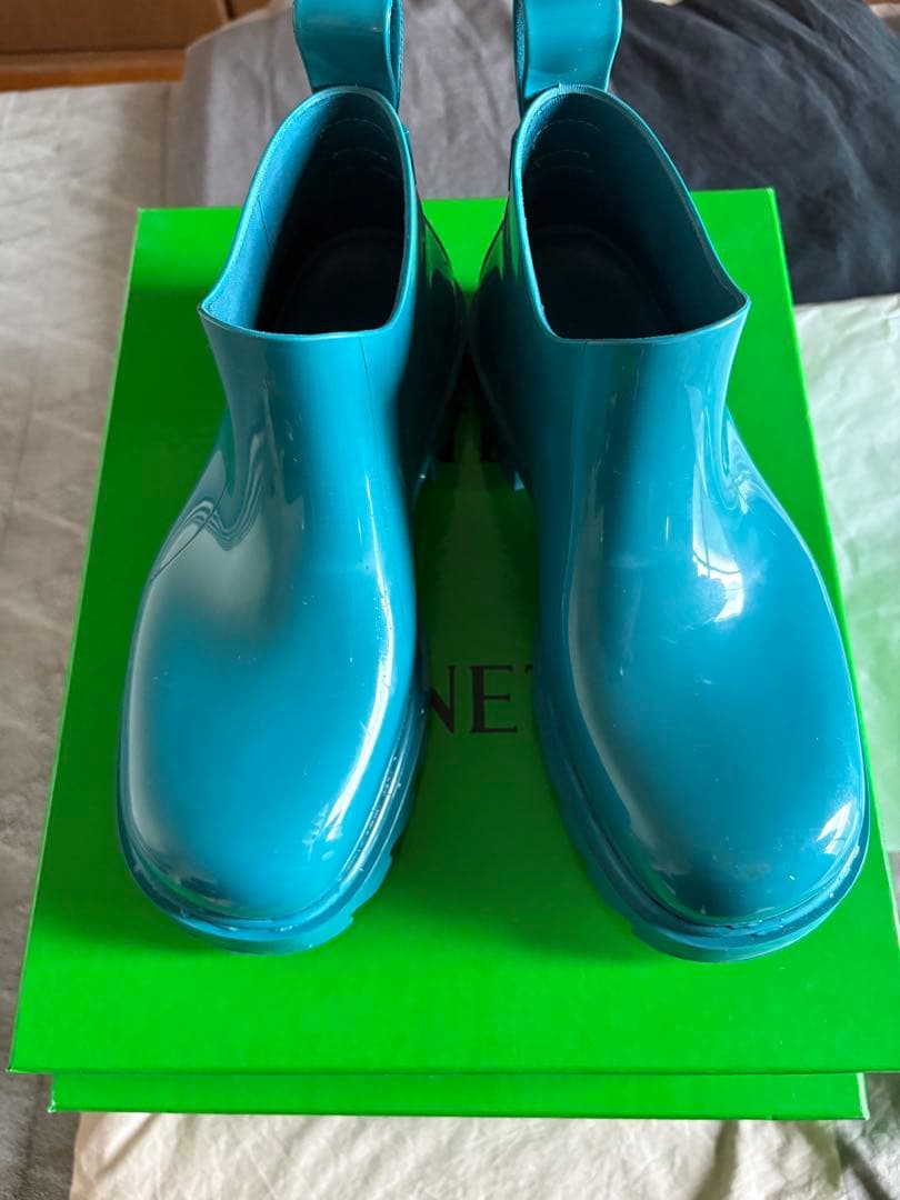 ボッテガヴェネタ　ラバーブーツ　ターコイズ