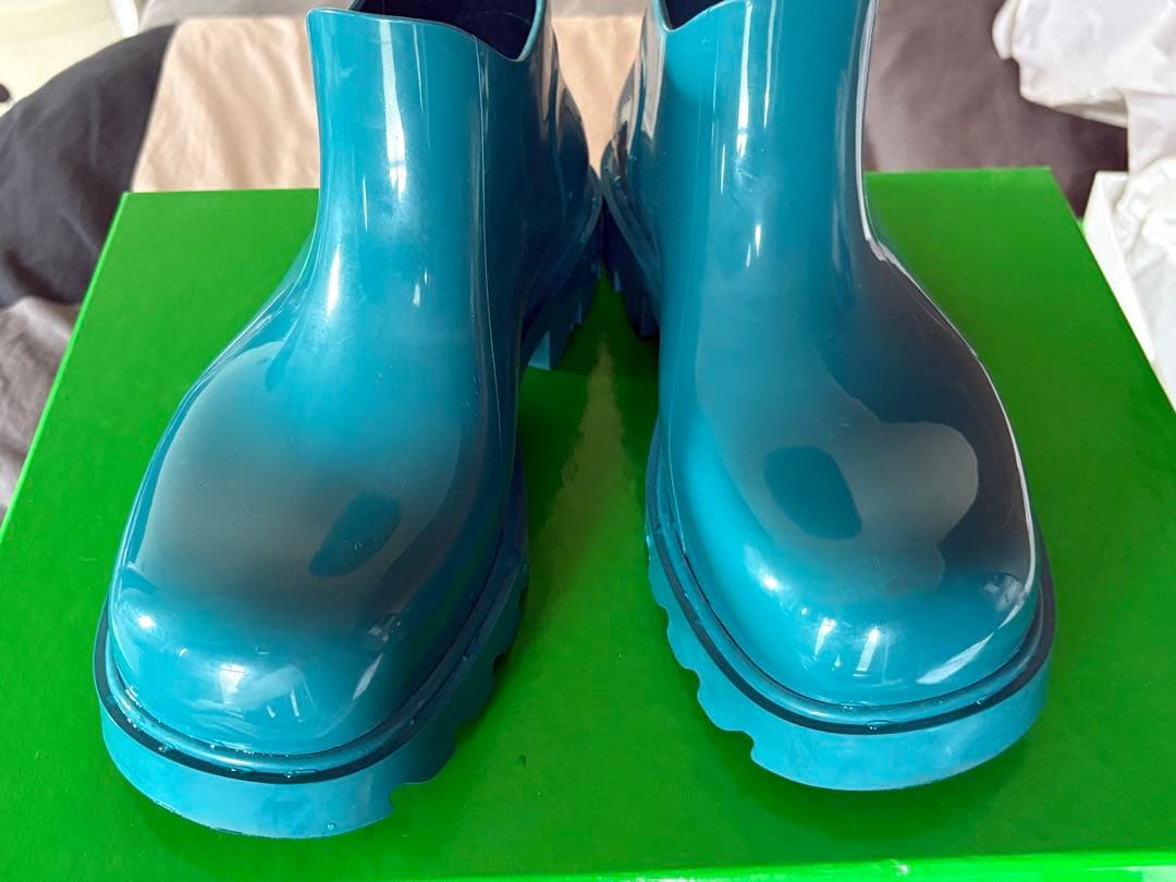 ボッテガヴェネタ　ラバーブーツ　ターコイズ