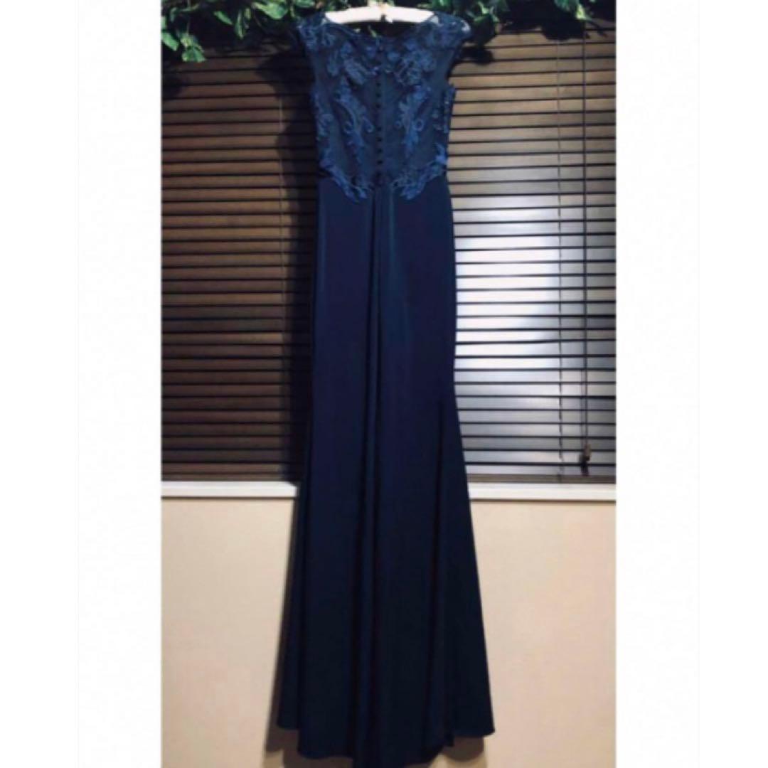 高級刺繍ドレス