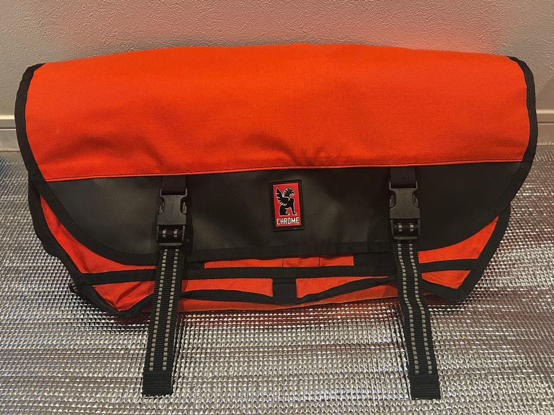 CHROME クローム メッセンジャーバッグ オレンジ ショルダー バイク ロゴ