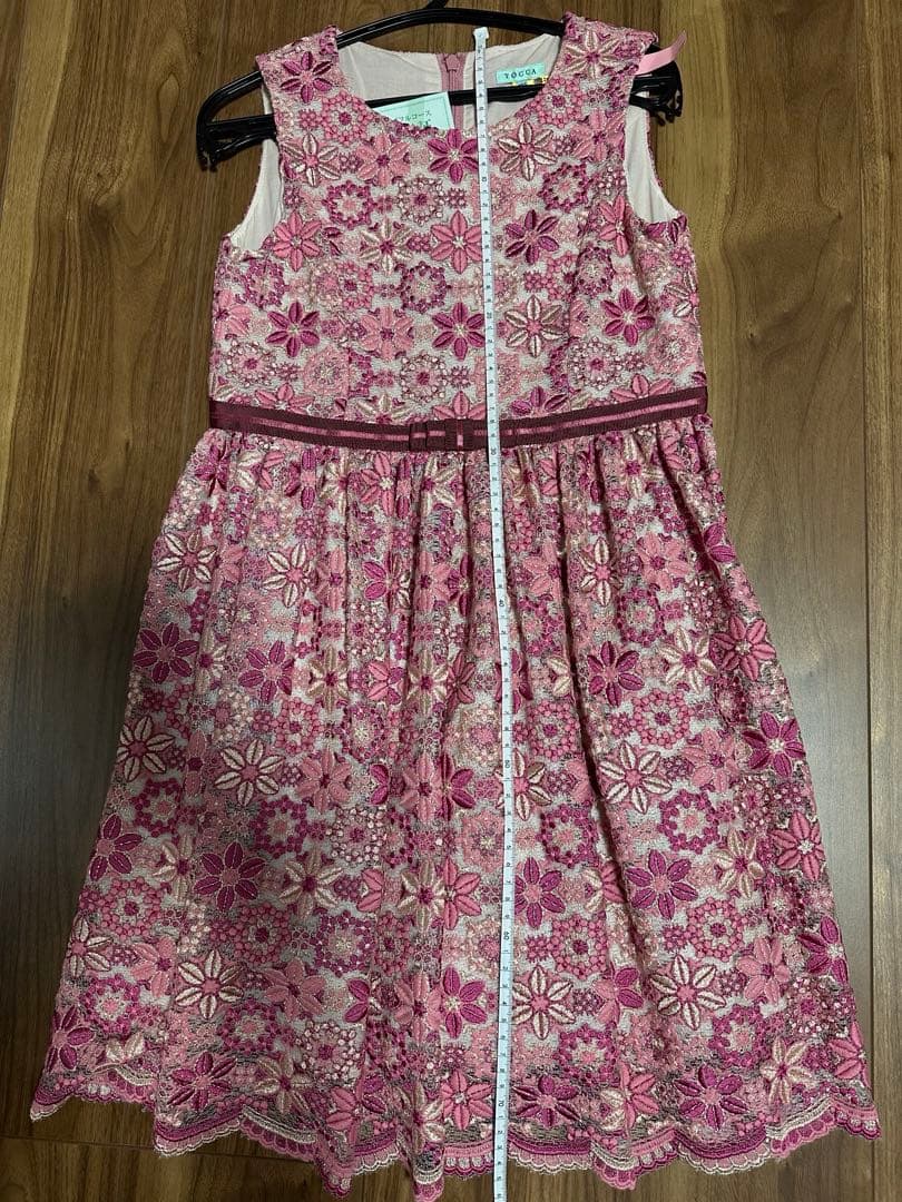 美品　TOCCA 花柄刺繍ドレス 130サイズ