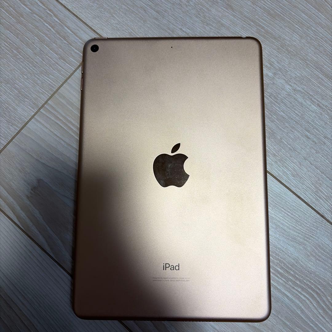 ト*シ Apple iPad ゴールド 本体