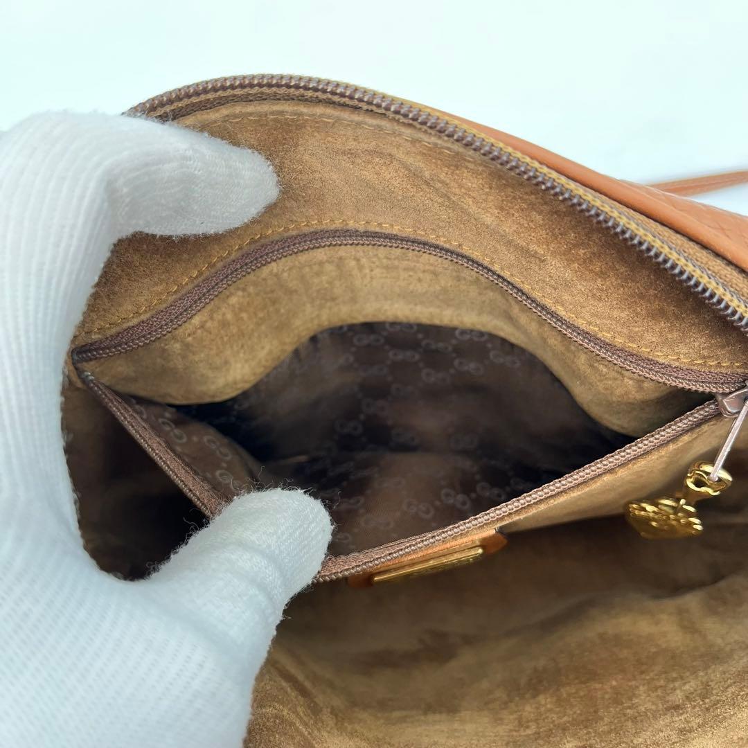 【美品】GUCCI ショルダーバッグ 斜めがけ インターロッキング レザー 茶色