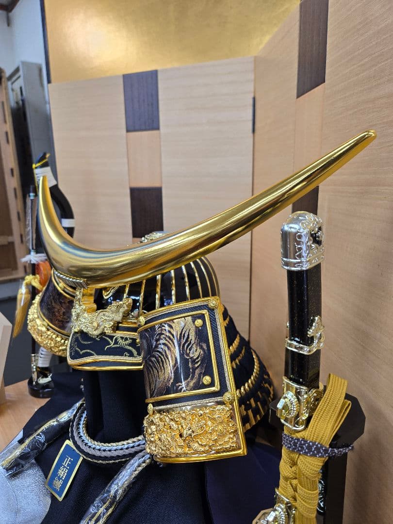 雨宮様【専用】【展示品限り】五月人形　兜　伊達政宗　収納飾り　子供着用可　S26