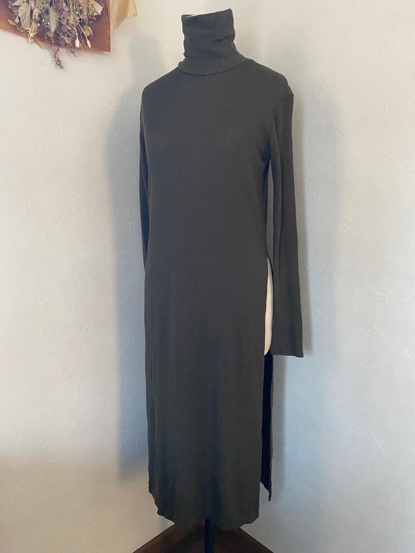 美品　カオス Chaos ウール サイドスリット タートルネック ワンピース