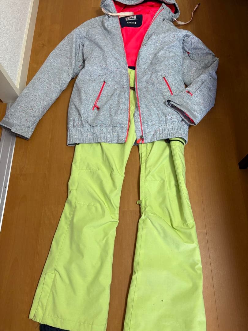 ROXYスノーボードウェア上下セット【レディース用】