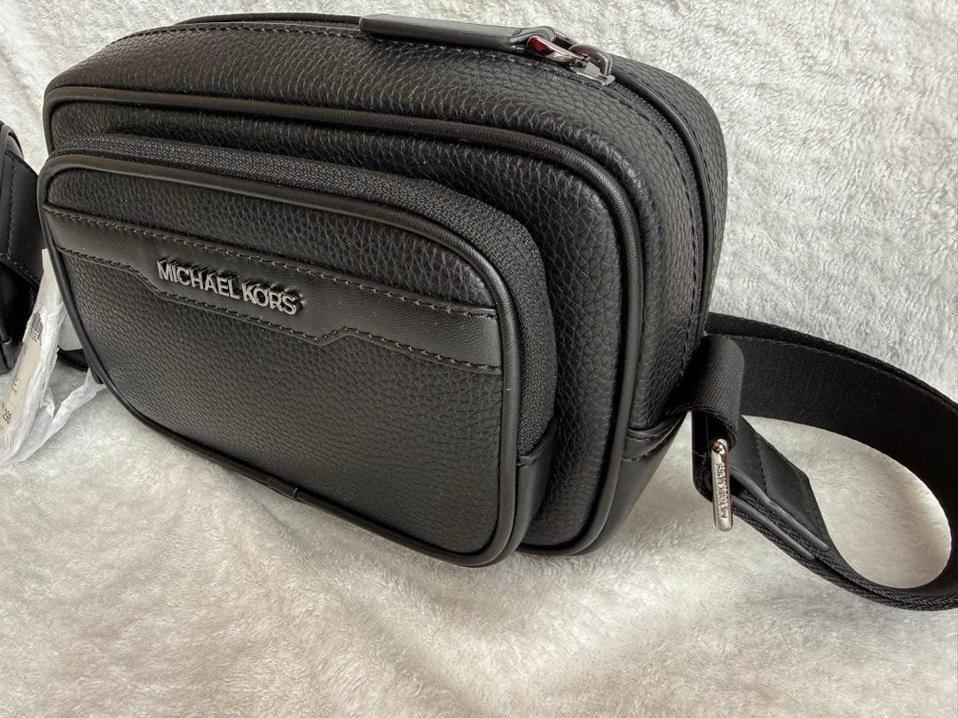 【ハワイ正規店購入】MICHAEL KORS ブラックショルダーバッグ
