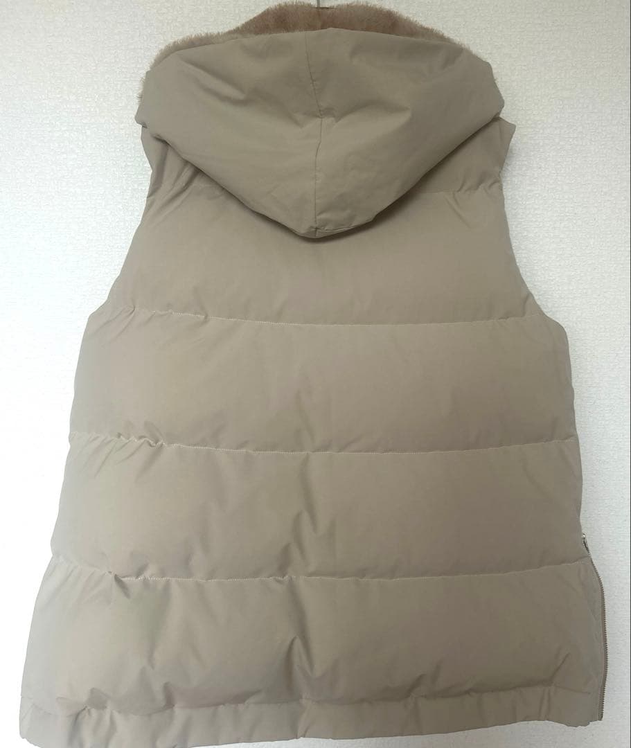 ルーアンドレア　LOU ANDREA ベージュ FAKE MINK VEST