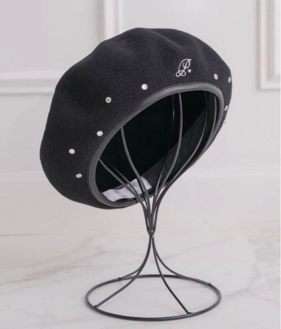 【もちちゃん様】pium ロゴビジュースタッズベレー帽