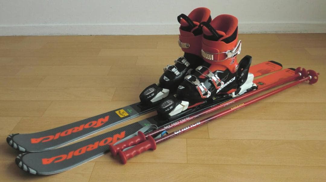 ■11月限定■送料無料■ノルディカ■子供用スキーセット■110/20.5■GRI