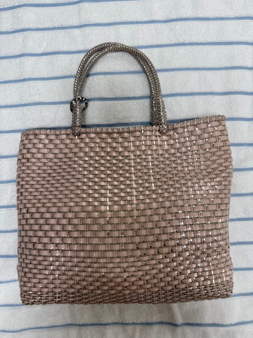 アンテプリマ／イントレッチオ/スモール/パウダリーピンクシルバー