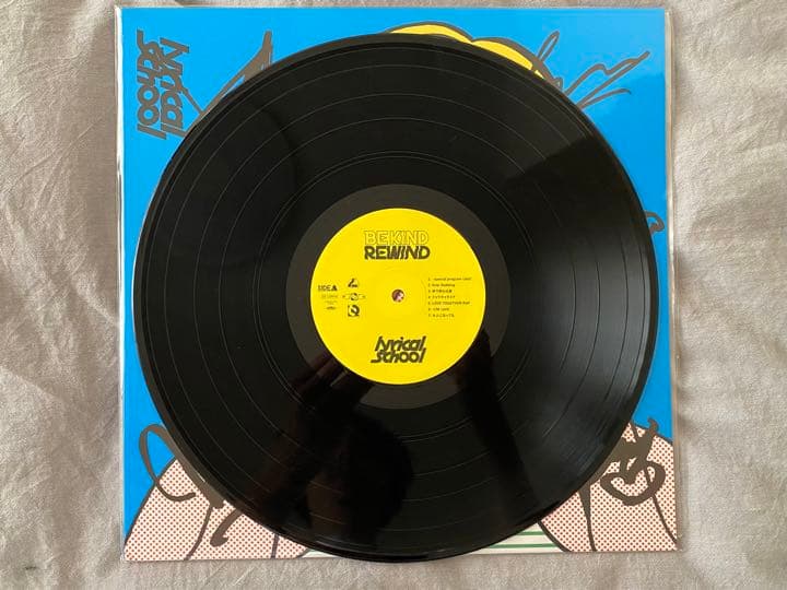 【レコード】lyrical school ﻿ BE KIND RE WIND