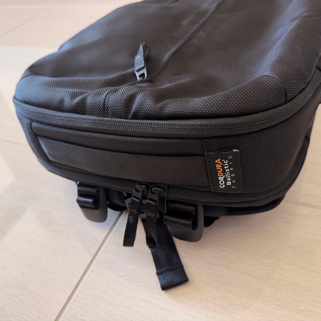 Incase Tracks Two-way Brief中古美品