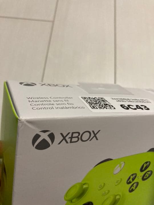 Xbox ワイヤレス コントローラー エレクトリック ボルト